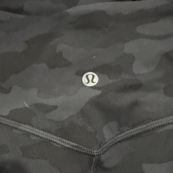 Lulu Black Camouflage Joggers Size 4 - Picture 2 of 7